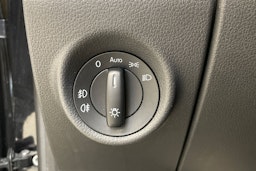 musta Volkswagen Amarok 2015 kuva 20.