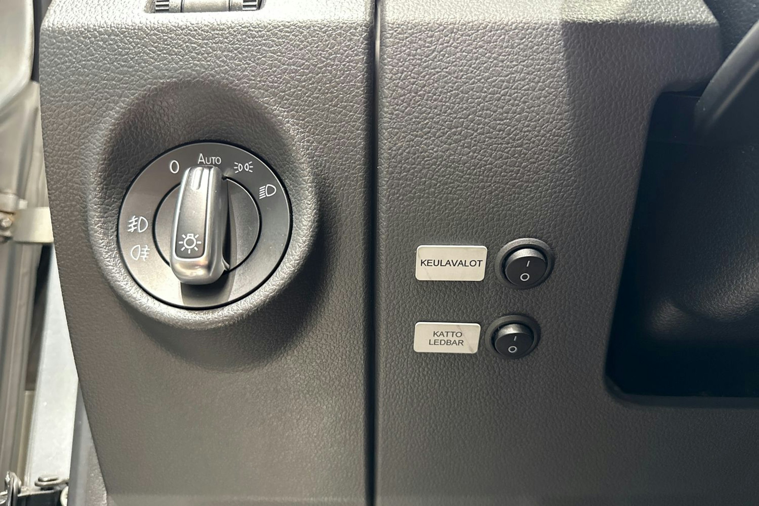 hopea Volkswagen Amarok 2015 kuva 23.