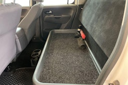 Valkoinen Volkswagen Amarok 2015 kuva 11.