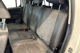 valkoinen Volkswagen Amarok 2015 kuva 8.