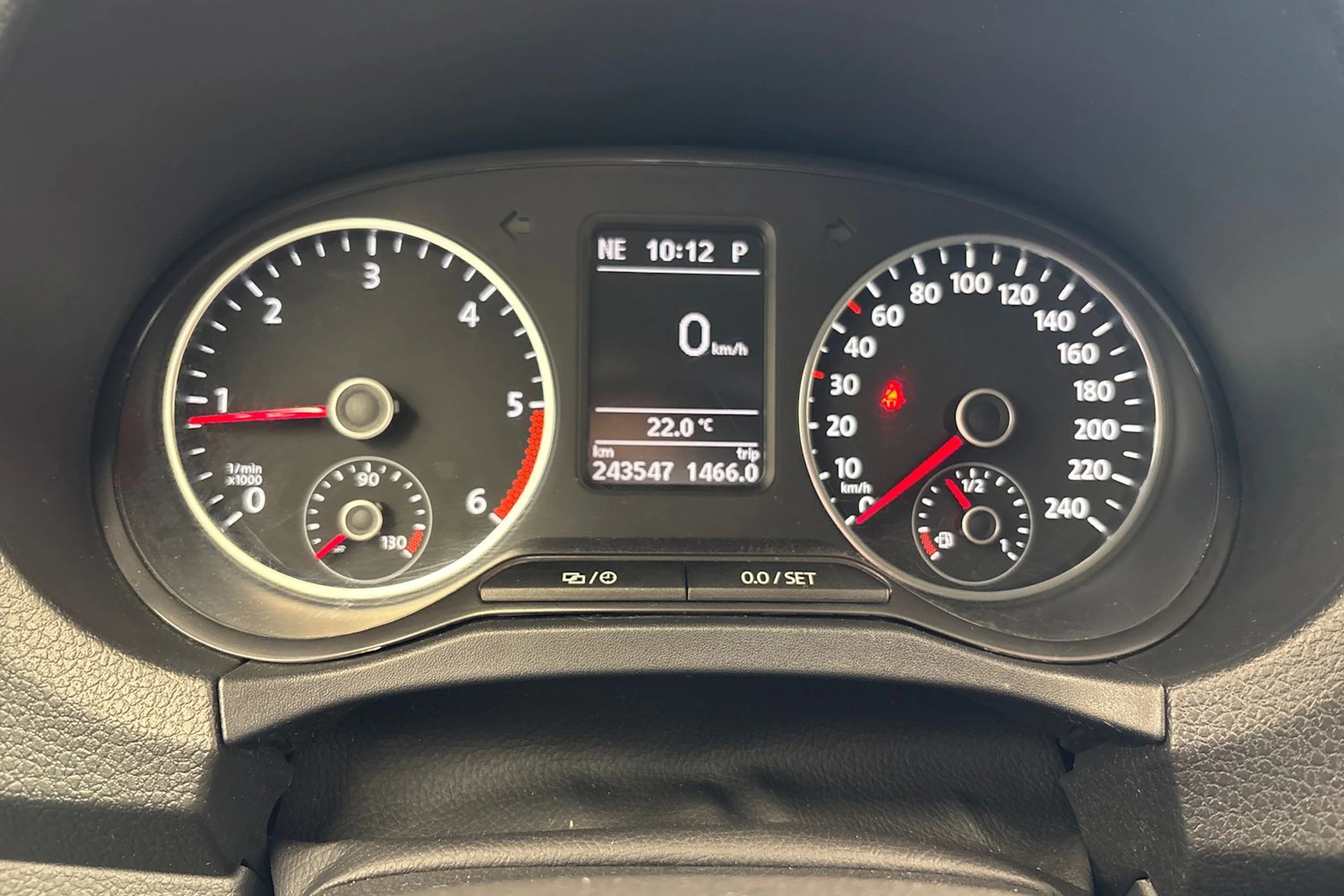 valkoinen Volkswagen Amarok 2015 kuva 10.