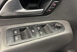 valkoinen Volkswagen Amarok 2015 kuva 15.