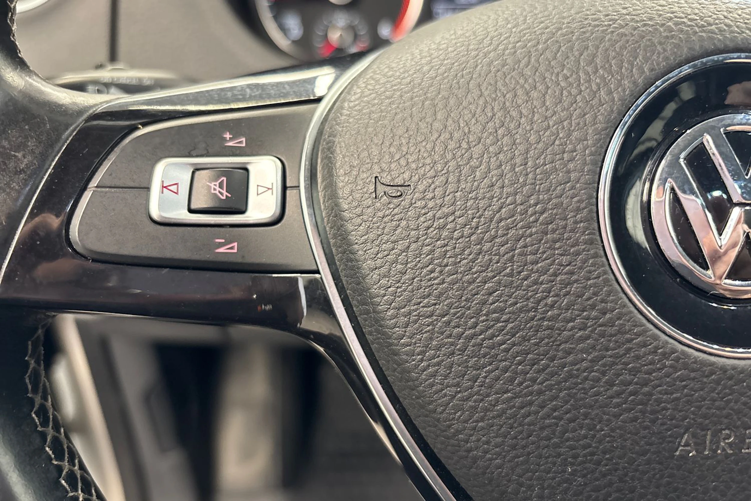 valkoinen Volkswagen Amarok 2015 kuva 17.