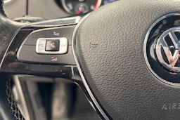 valkoinen Volkswagen Amarok 2015 kuva 17.