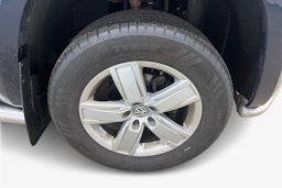 sininen Volkswagen Amarok 2015 kuva 11.