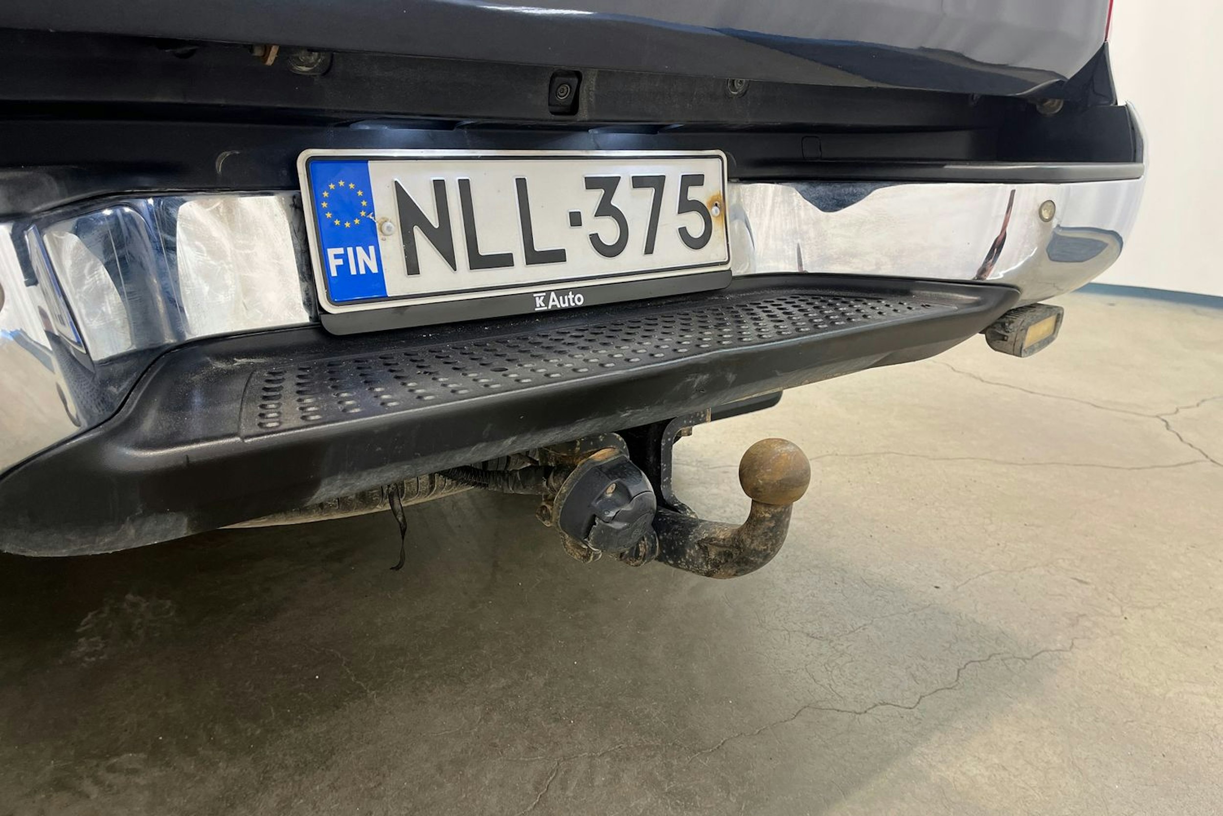sininen Volkswagen Amarok 2015 kuva 13.