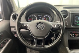 sininen Volkswagen Amarok 2015 kuva 18.