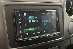 sininen Volkswagen Amarok 2015 kuva 22.