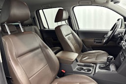 Ruskea (beige) Volkswagen Amarok 2016 kuva 13.