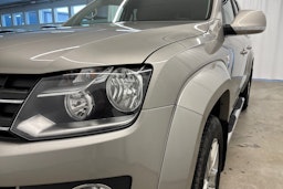 Ruskea (beige) Volkswagen Amarok 2016 kuva 26.