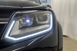 musta Volkswagen Amarok 2015 kuva 17.