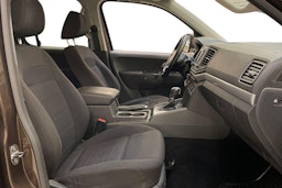 ruskea (beige) Volkswagen Amarok 2017 kuva 11.