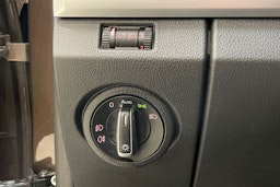 ruskea (beige) Volkswagen Amarok 2017 kuva 18.