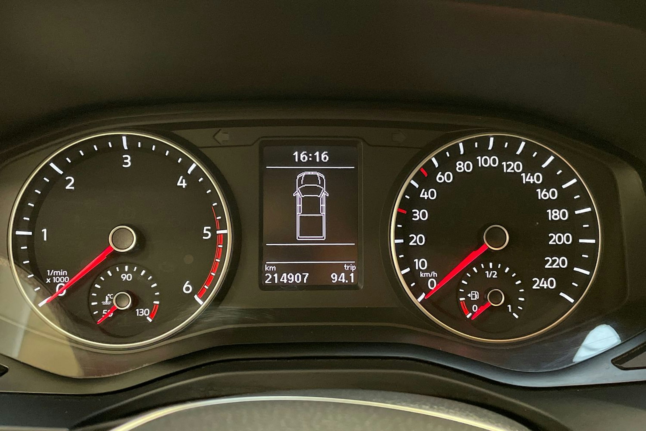 ruskea (beige) Volkswagen Amarok 2017 kuva 19.