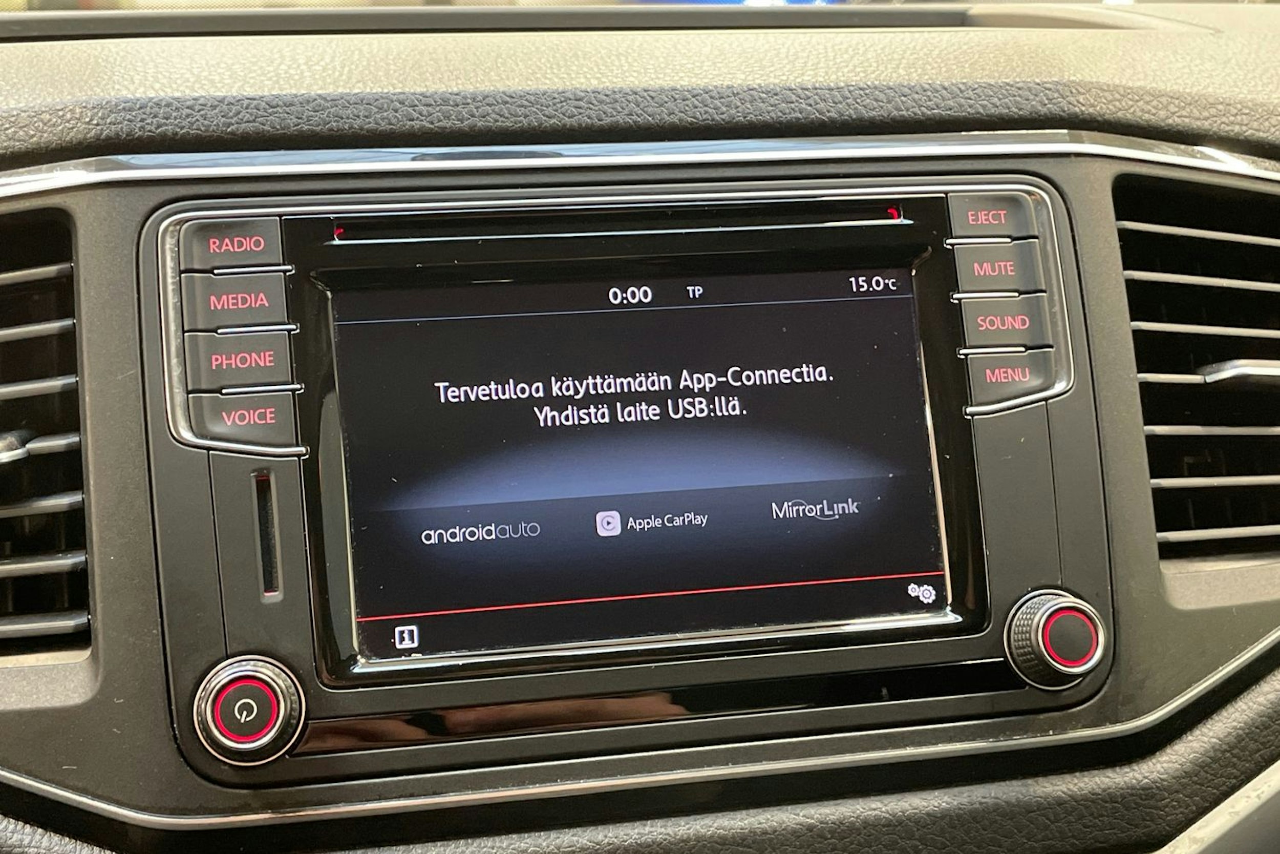 ruskea (beige) Volkswagen Amarok 2017 kuva 24.