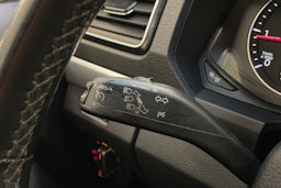 ruskea (beige) Volkswagen Amarok 2017 kuva 27.