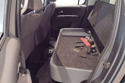 harmaa Volkswagen Amarok 2016 kuva 10.