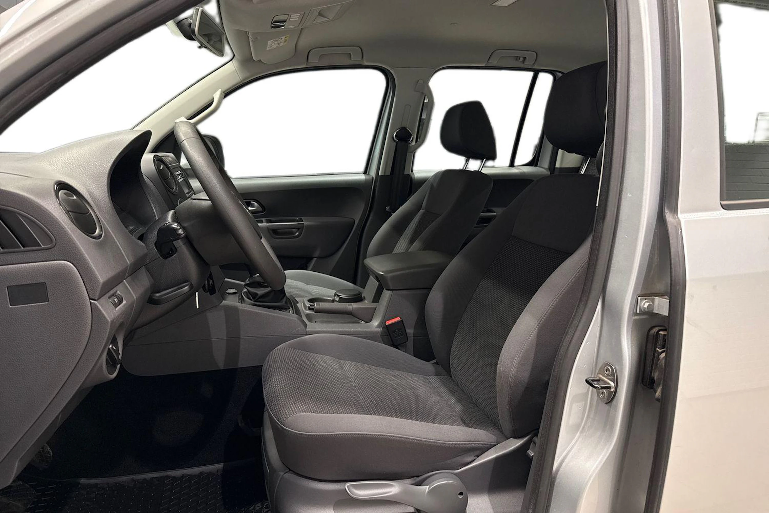 Hopea Volkswagen Amarok 2016 kuva 11.