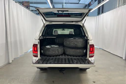 valkoinen Volkswagen Amarok 2016 kuva 24.