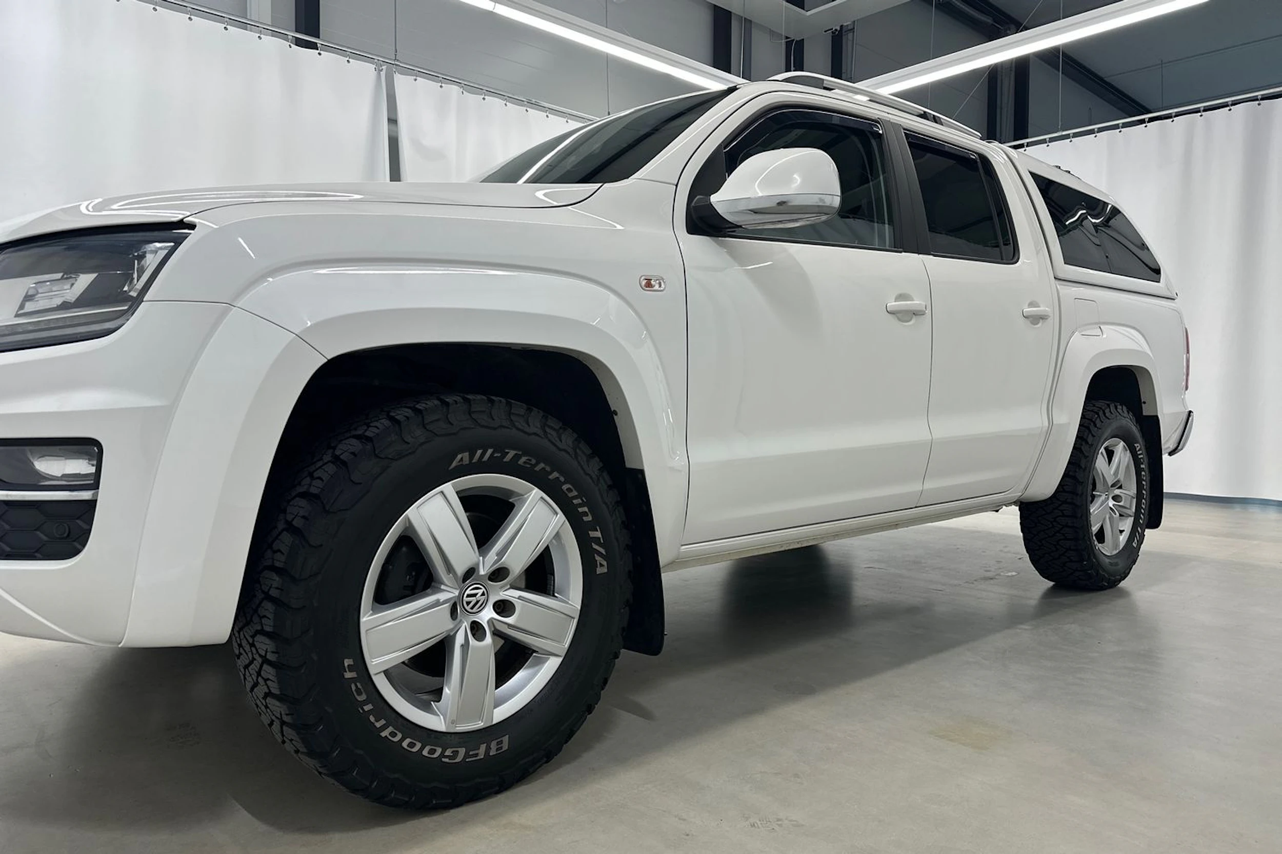 valkoinen Volkswagen Amarok 2016 kuva 26.