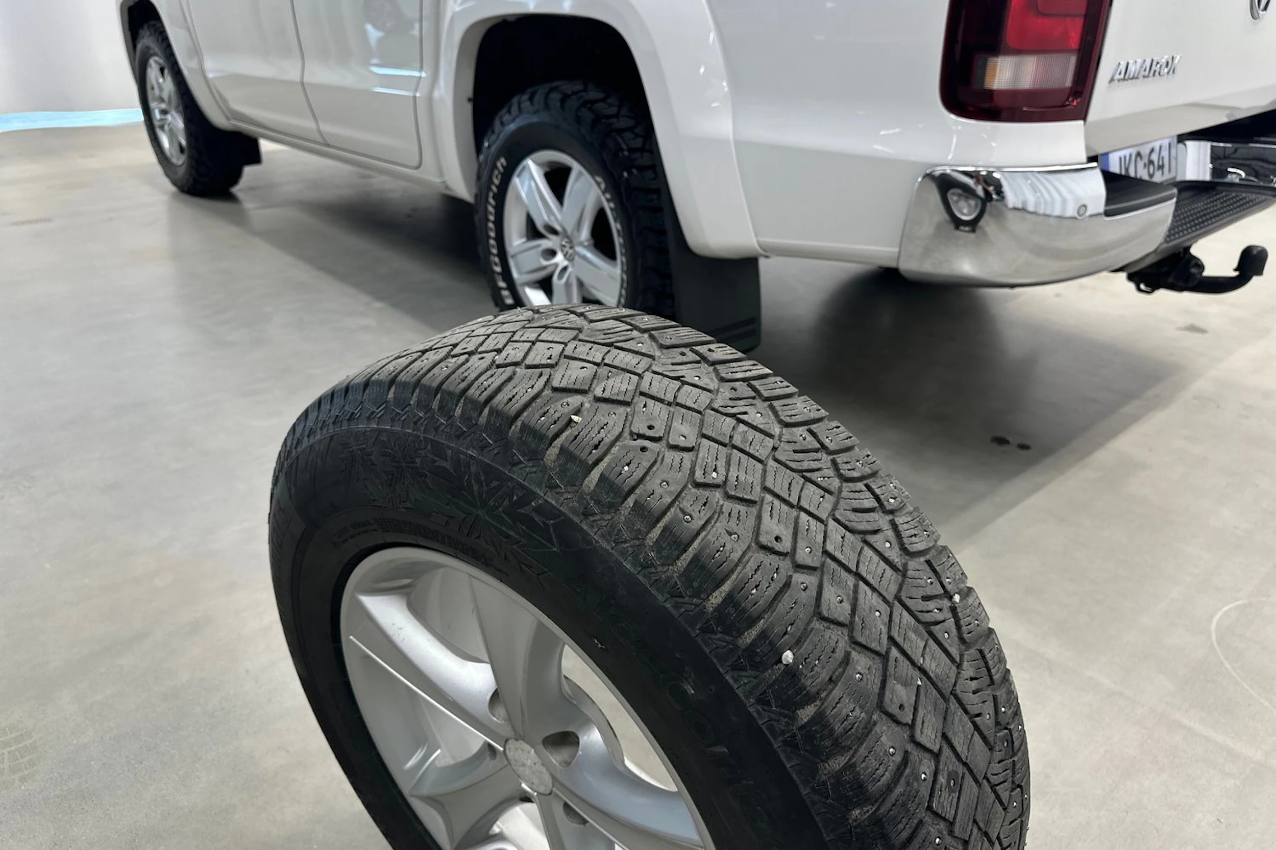 valkoinen Volkswagen Amarok 2016 kuva 30.