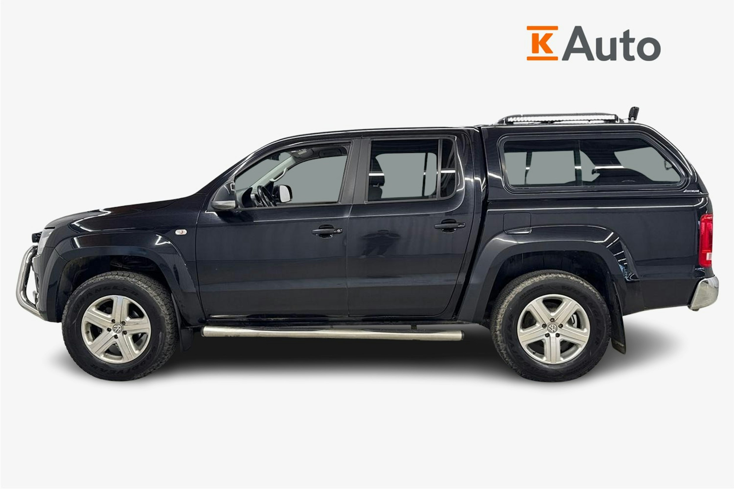 musta Volkswagen Amarok 2016 kuva 6.