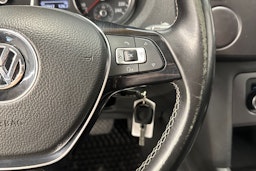 musta Volkswagen Amarok 2016 kuva 14.