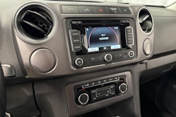 musta Volkswagen Amarok 2016 kuva 15.