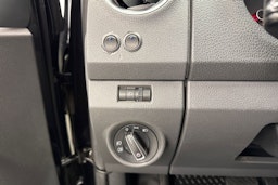 musta Volkswagen Amarok 2016 kuva 19.