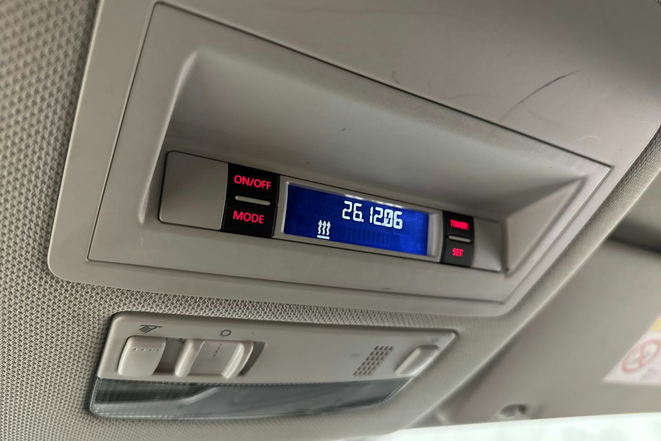 musta Volkswagen Amarok 2016 kuva 22.