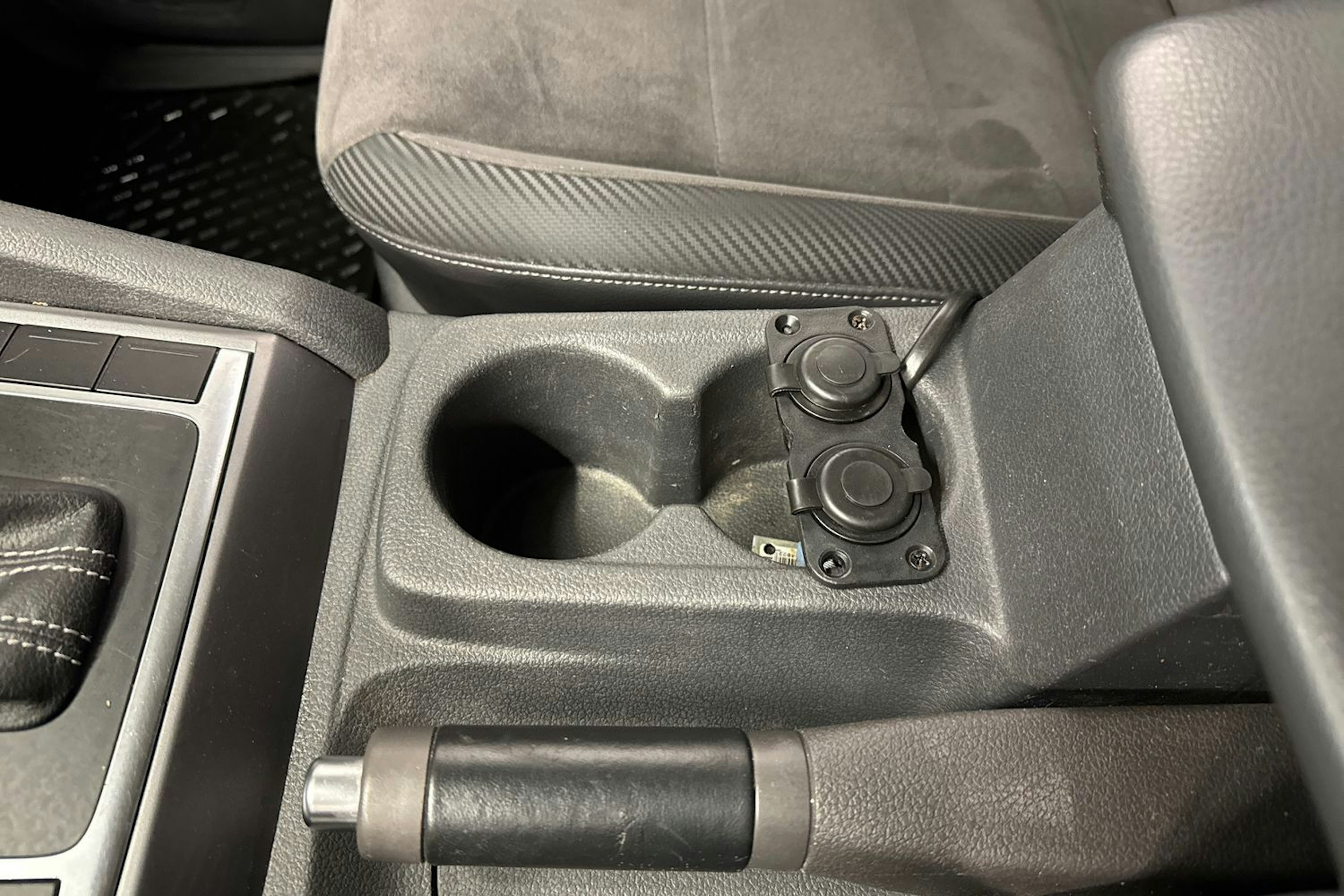 musta Volkswagen Amarok 2016 kuva 23.