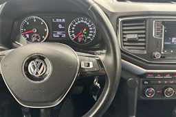 musta Volkswagen Amarok 2016 kuva 12.