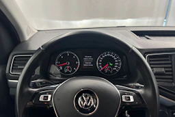 musta Volkswagen Amarok 2016 kuva 14.