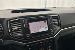 musta Volkswagen Amarok 2016 kuva 18.
