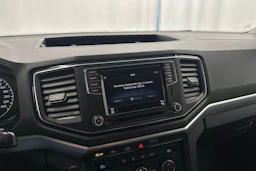 musta Volkswagen Amarok 2016 kuva 19.