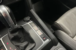 musta Volkswagen Amarok 2016 kuva 23.
