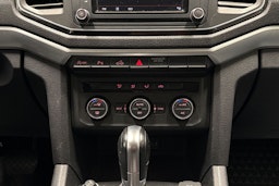 valkoinen Volkswagen Amarok 2017 kuva 17.