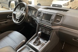 starlight blue Volkswagen Amarok 2017 kuva 15.