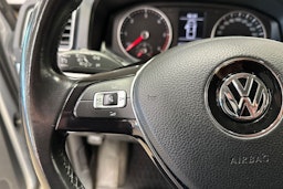 Hopea Volkswagen Amarok 2017 kuva 14.