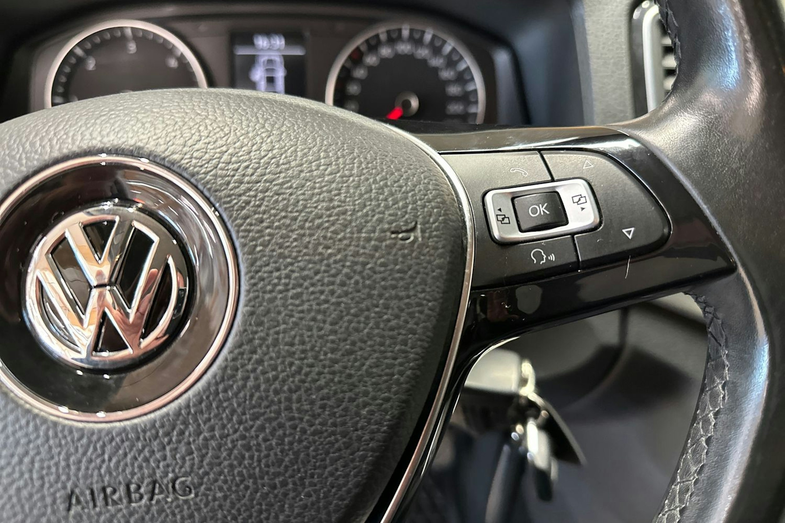 Hopea Volkswagen Amarok 2017 kuva 15.