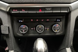 Hopea Volkswagen Amarok 2017 kuva 17.