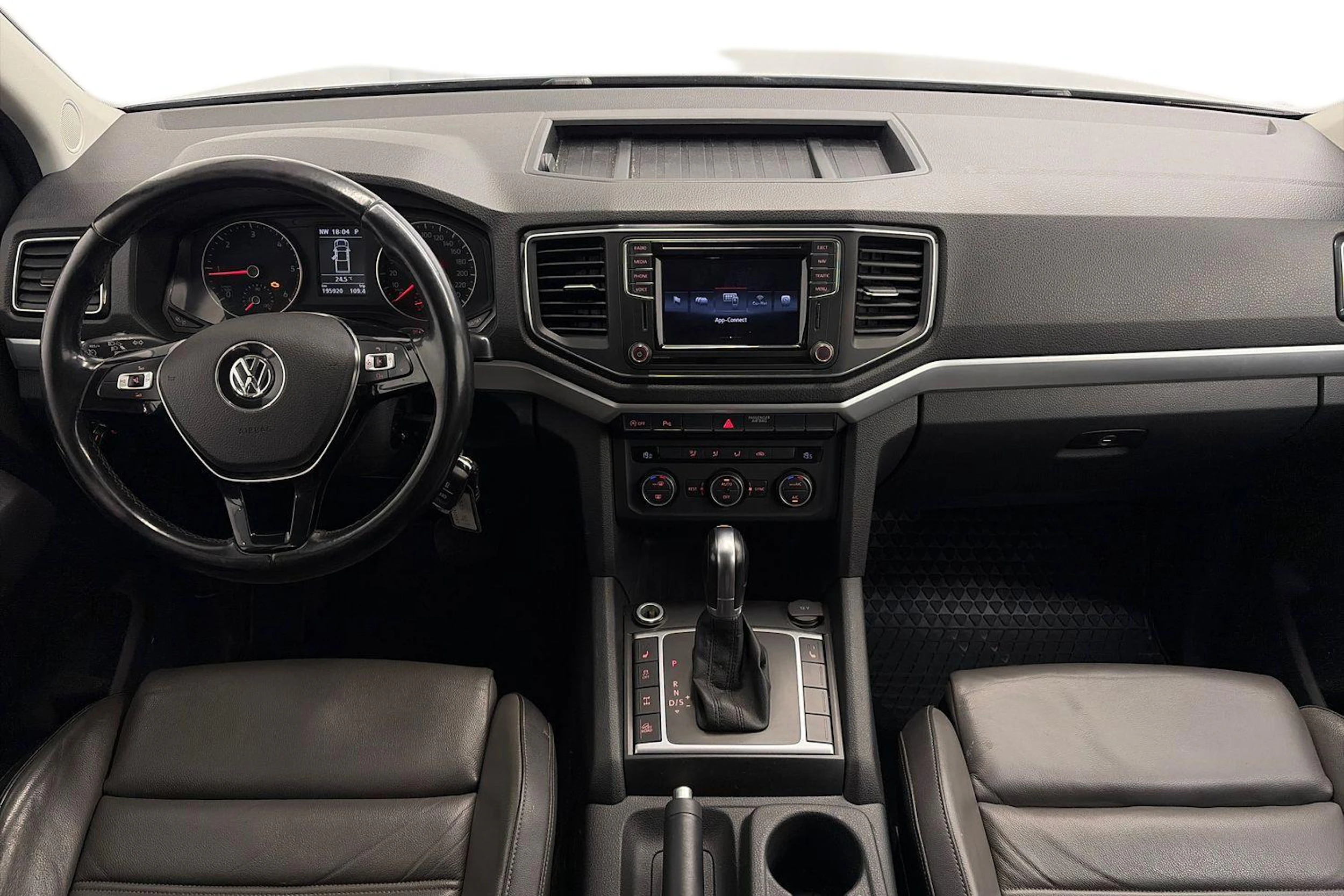 sininen Volkswagen Amarok 2017 kuva 7.