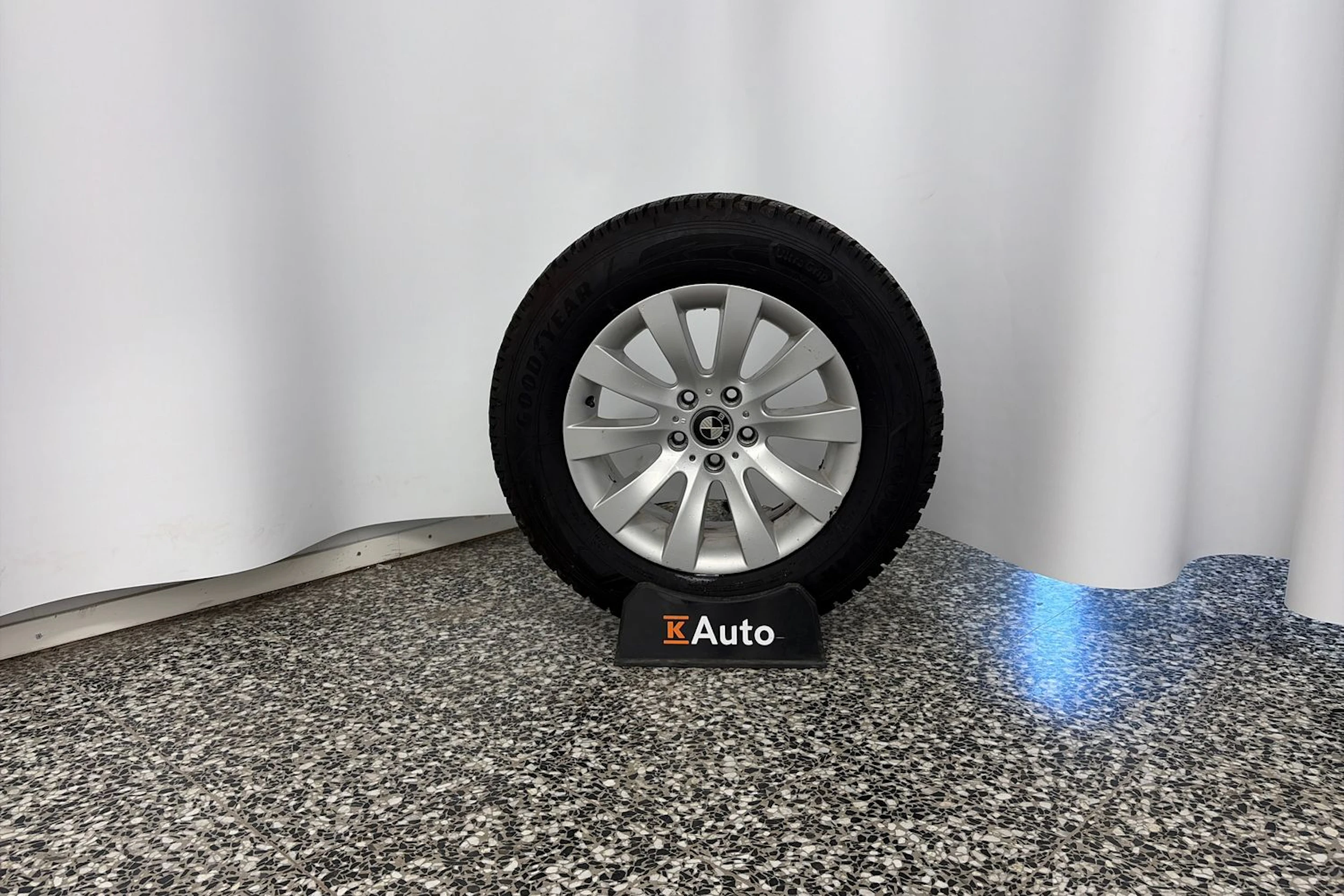 sininen Volkswagen Amarok 2017 kuva 10.