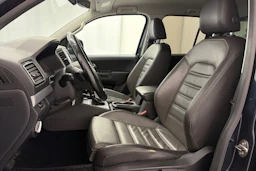 sininen Volkswagen Amarok 2017 kuva 13.