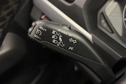 sininen Volkswagen Amarok 2017 kuva 18.