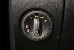 musta Volkswagen Amarok 2017 kuva 19.