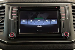 musta Volkswagen Amarok 2017 kuva 27.