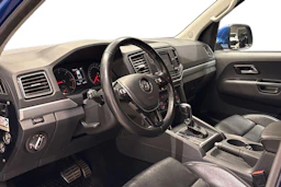 Sininen Volkswagen Amarok 2017 kuva 8.