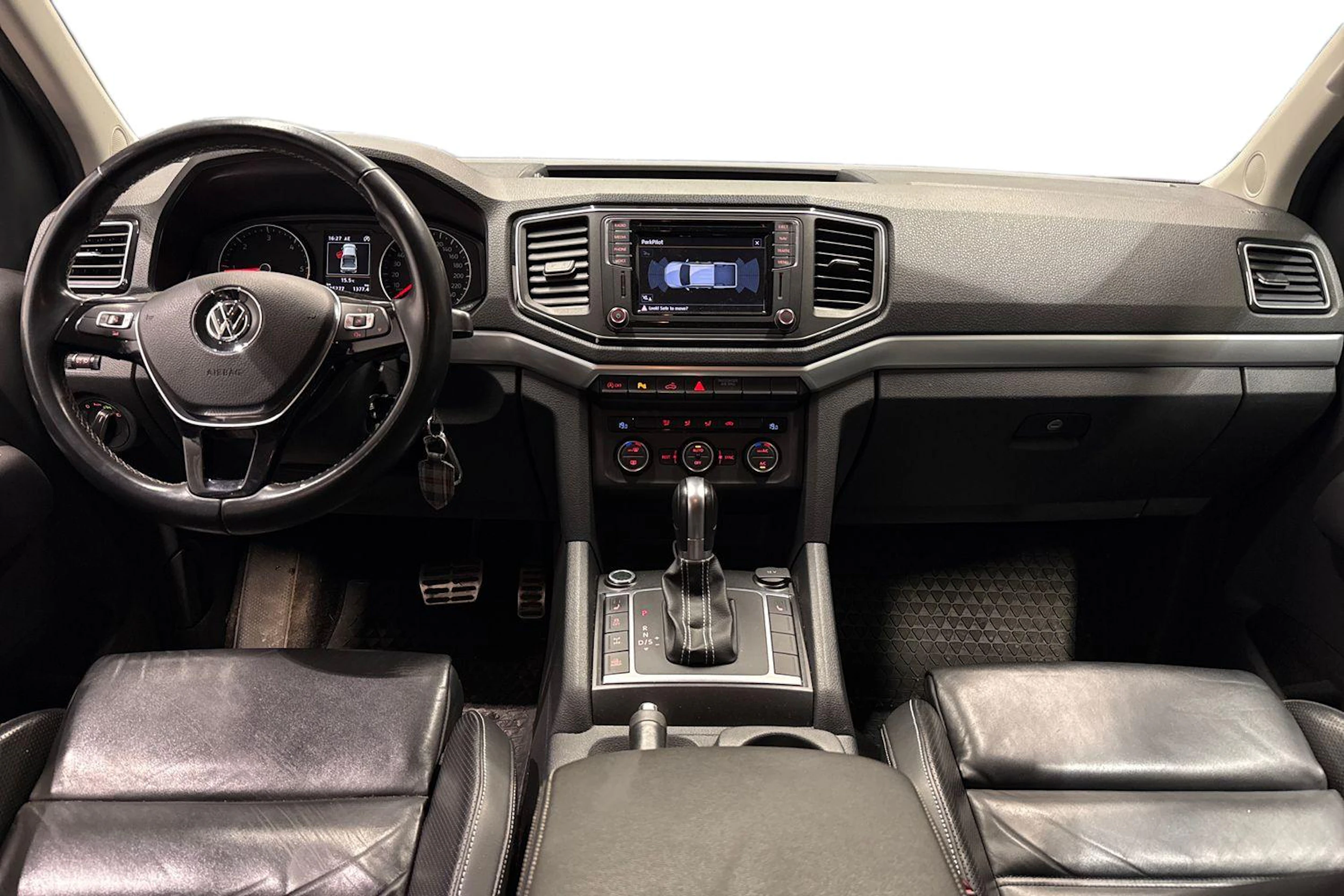 Sininen Volkswagen Amarok 2017 kuva 9.