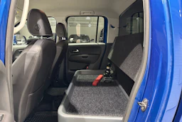 Sininen Volkswagen Amarok 2017 kuva 17.